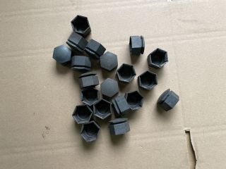 bontott OPEL INSIGNIA Kerék Csavar Szett