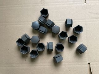 bontott OPEL INSIGNIA Kerék Csavar Szett