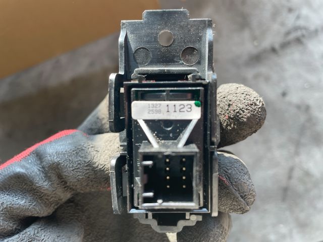 bontott OPEL INSIGNIA Kézifék Kapcsoló