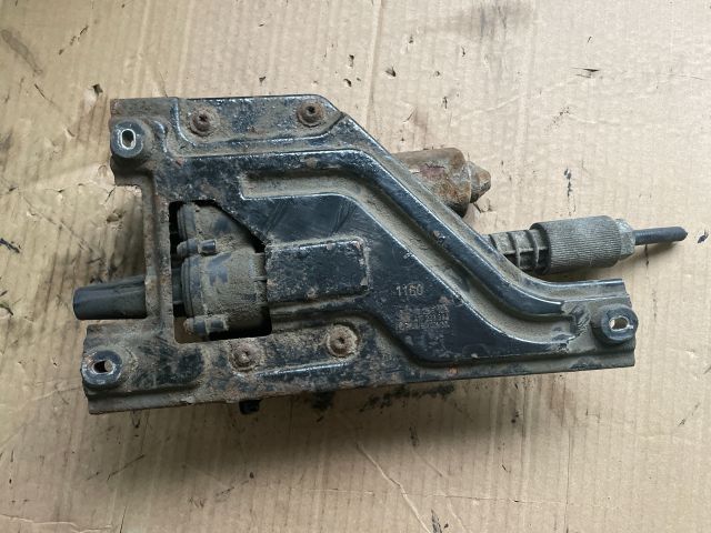 bontott OPEL INSIGNIA Kézifék Motor