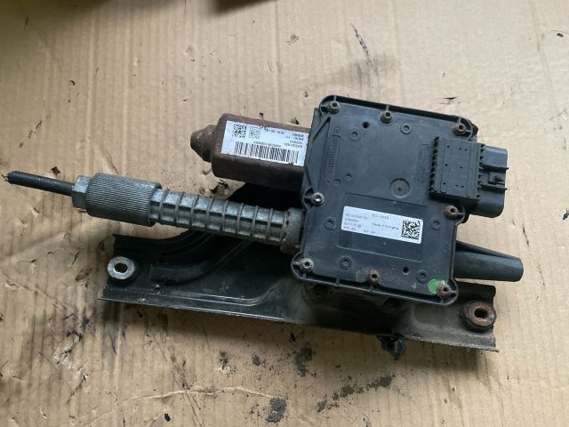 bontott OPEL INSIGNIA Kézifék Motor