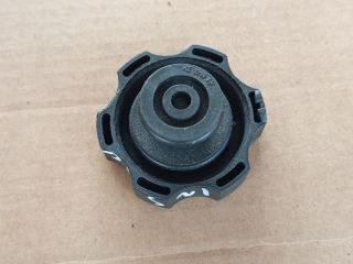 bontott OPEL INSIGNIA Kiegyenlítőtartály Sapka