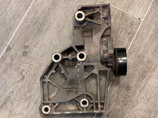 bontott OPEL INSIGNIA Klímakompresszor Tartó Bak