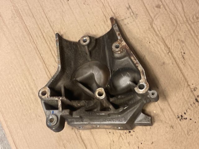 bontott OPEL INSIGNIA Klímakompresszor Tartó Bak