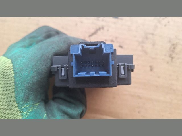 bontott OPEL INSIGNIA Kormánymű Elektronika