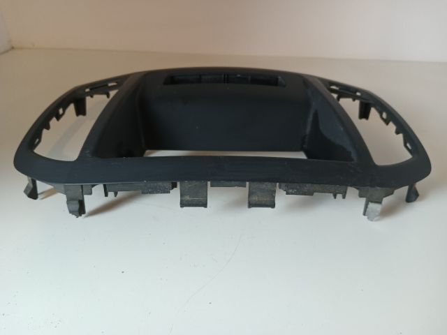 bontott OPEL INSIGNIA Középkonzol Keret