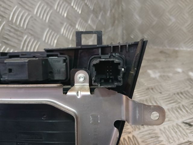 bontott OPEL INSIGNIA Középkonzol Vezérlő Panel