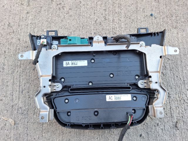 bontott OPEL INSIGNIA Középkonzol Vezérlő Panel