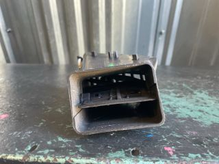 bontott OPEL INSIGNIA Középső Bal Szellőző