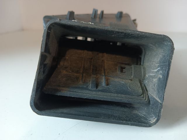 bontott OPEL INSIGNIA Középső Jobb Szellőző