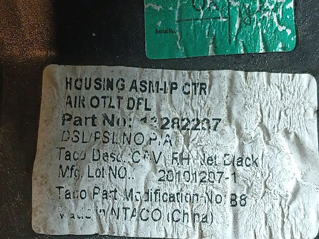 bontott OPEL INSIGNIA Középső Jobb Szellőző