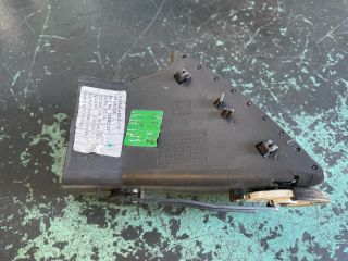 bontott OPEL INSIGNIA Középső Jobb Szellőző