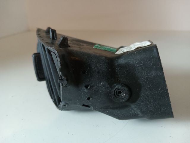 bontott OPEL INSIGNIA Középső Jobb Szellőző