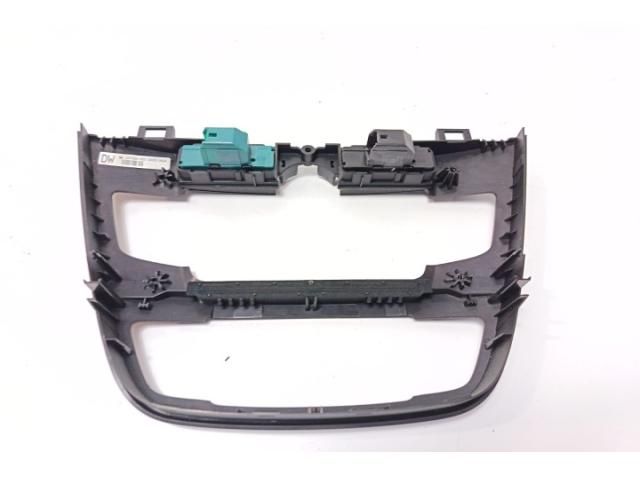 bontott OPEL INSIGNIA Középső Műszerfal Díszléc