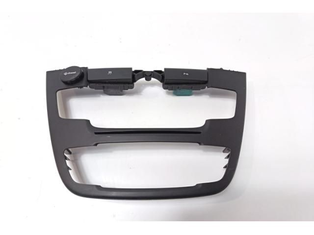 bontott OPEL INSIGNIA Középső Műszerfal Díszléc