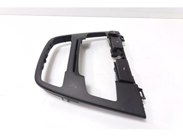 bontott OPEL INSIGNIA Középső Műszerfal Díszléc