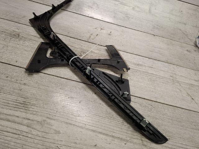 bontott OPEL INSIGNIA Középső Műszerfal Díszléc