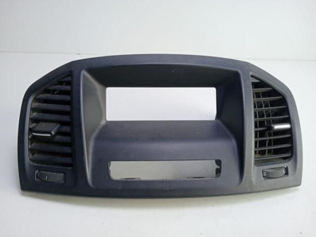 bontott OPEL INSIGNIA Középső Szellőző