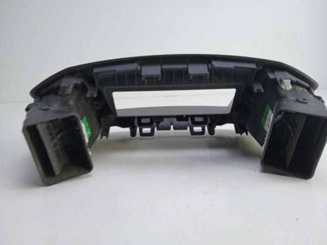 bontott OPEL INSIGNIA Középső Szellőző