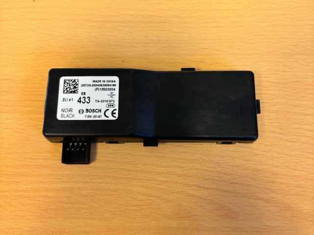 bontott OPEL INSIGNIA Központizár Antenna