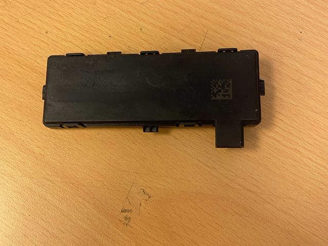 bontott OPEL INSIGNIA Központizár Antenna