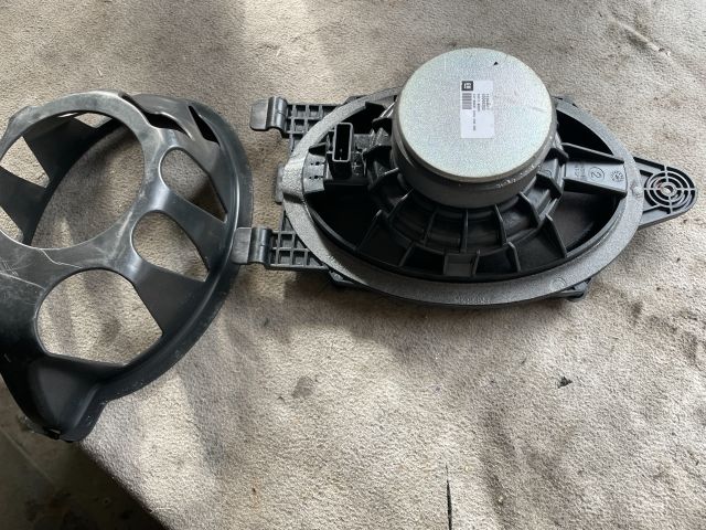 bontott OPEL INSIGNIA Mélynyomó Hangszóró