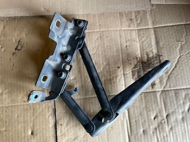 bontott OPEL INSIGNIA Motorháztető Bal Zsanér