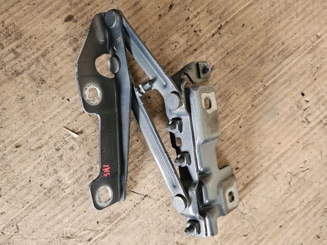 bontott OPEL INSIGNIA Motorháztető Jobb Zsanér