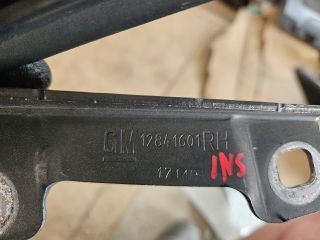 bontott OPEL INSIGNIA Motorháztető Jobb Zsanér