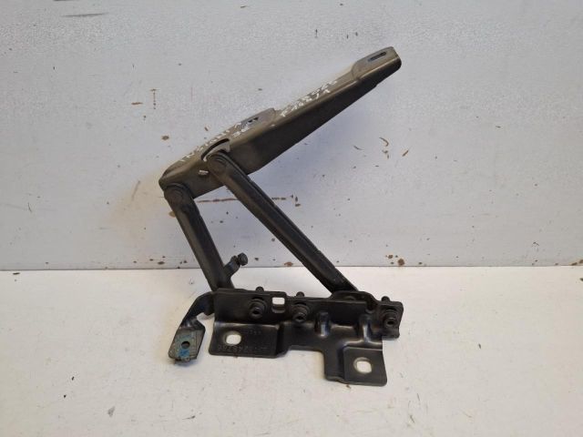 bontott OPEL INSIGNIA Motorháztető Jobb Zsanér