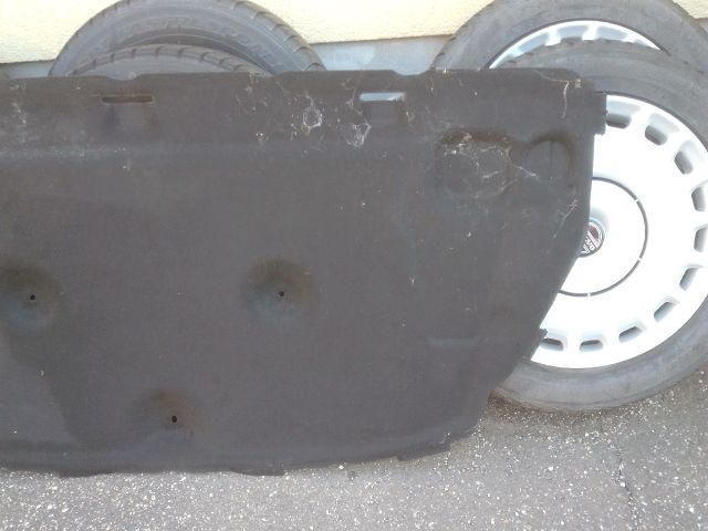 bontott OPEL INSIGNIA Motorháztető Szigetelés