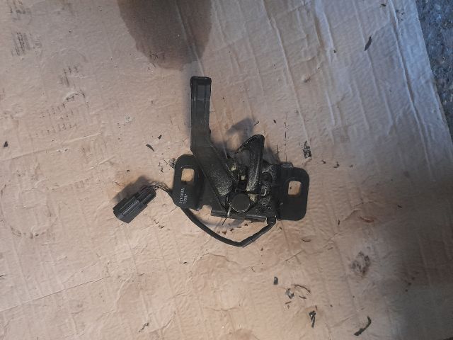 bontott OPEL INSIGNIA Motorháztető Zárszerkezet