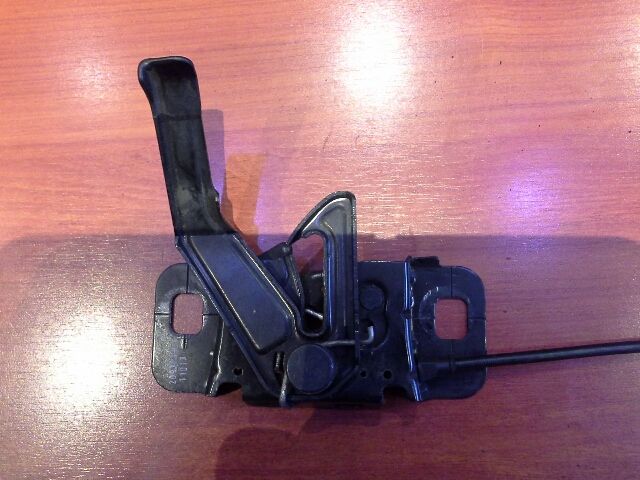 bontott OPEL INSIGNIA Motorháztető Zárszerkezet