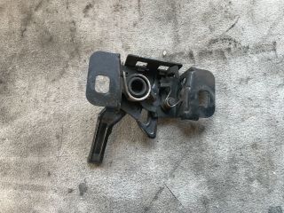 bontott OPEL INSIGNIA Motorháztető Zárszerkezet