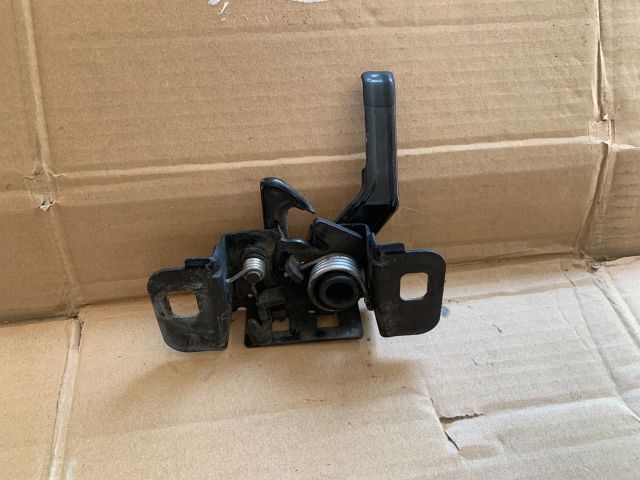 bontott OPEL INSIGNIA Motorháztető Zárszerkezet