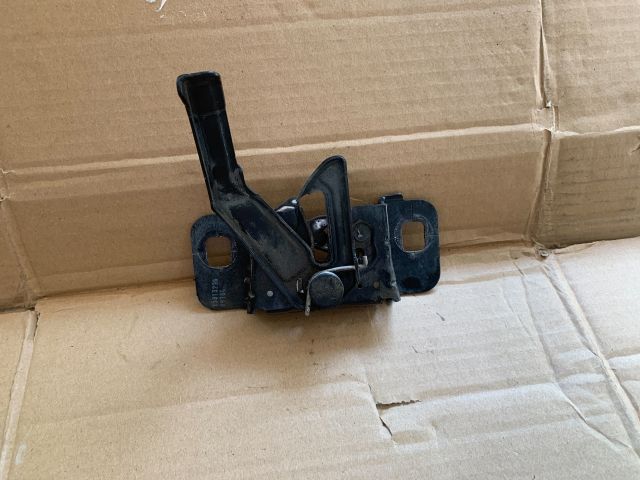 bontott OPEL INSIGNIA Motorháztető Zárszerkezet