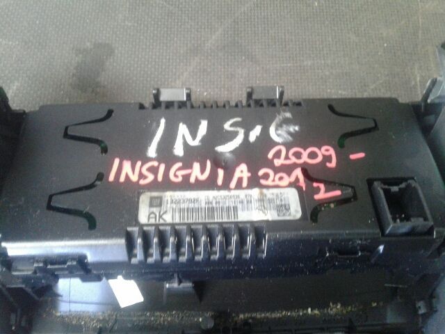 bontott OPEL INSIGNIA Multifunkciós Kijelző