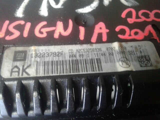 bontott OPEL INSIGNIA Multifunkciós Kijelző