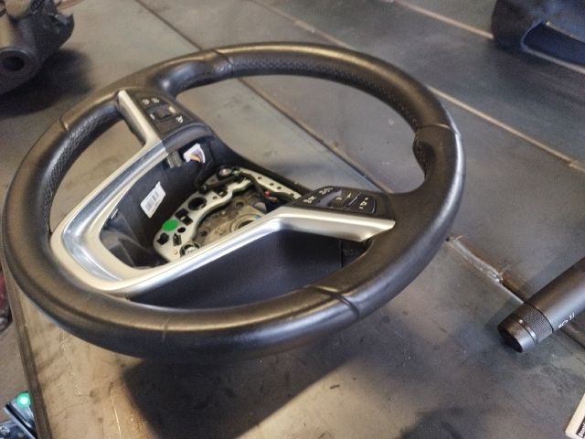 bontott OPEL INSIGNIA Multikormány