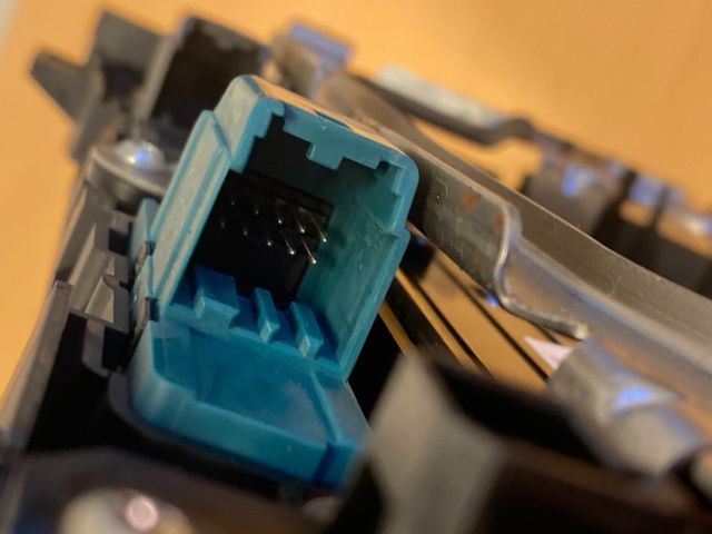 bontott OPEL INSIGNIA Rádió / CD Kapcsoló