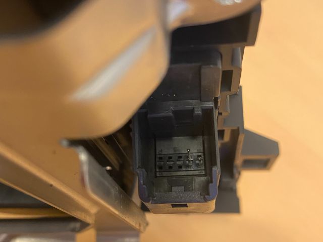 bontott OPEL INSIGNIA Rádió / CD Kapcsoló