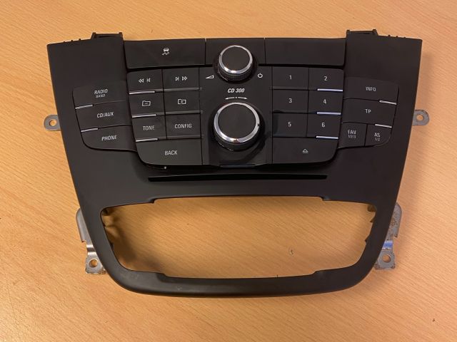 bontott OPEL INSIGNIA Rádió / CD Kapcsoló