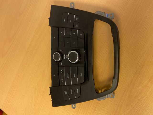 bontott OPEL INSIGNIA Rádió / CD Kapcsoló