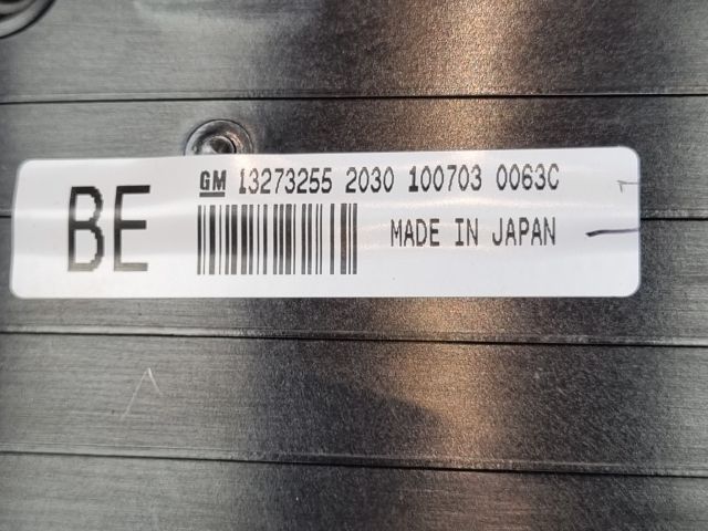 bontott OPEL INSIGNIA Rádió / CD Kapcsoló