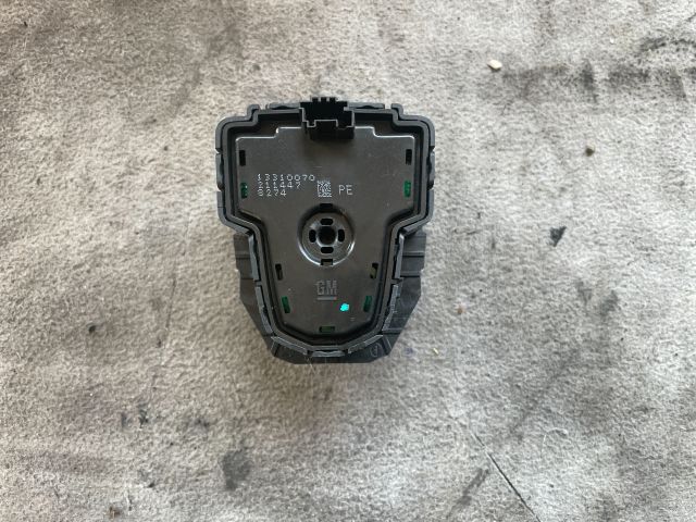 bontott OPEL INSIGNIA Rádió / CD Kapcsoló