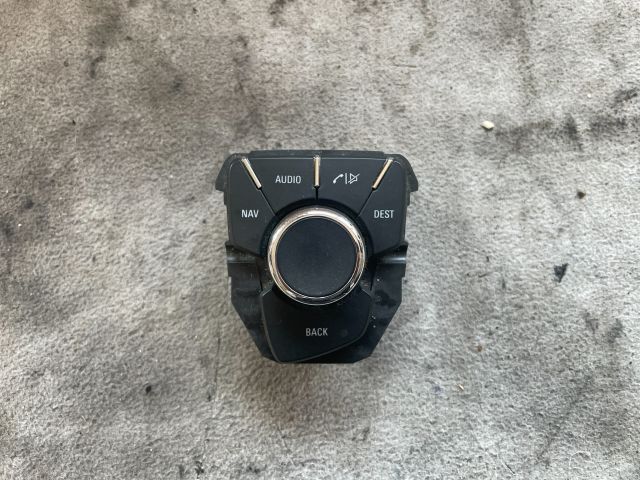 bontott OPEL INSIGNIA Rádió / CD Kapcsoló