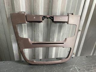 bontott OPEL INSIGNIA Rádió / CD Keret