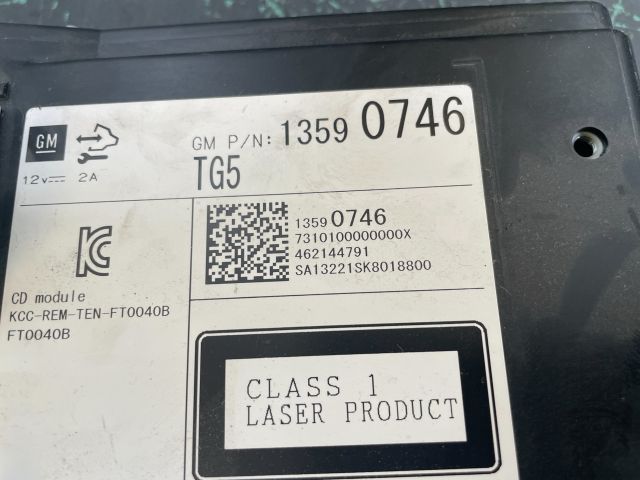 bontott OPEL INSIGNIA Rádió / CD