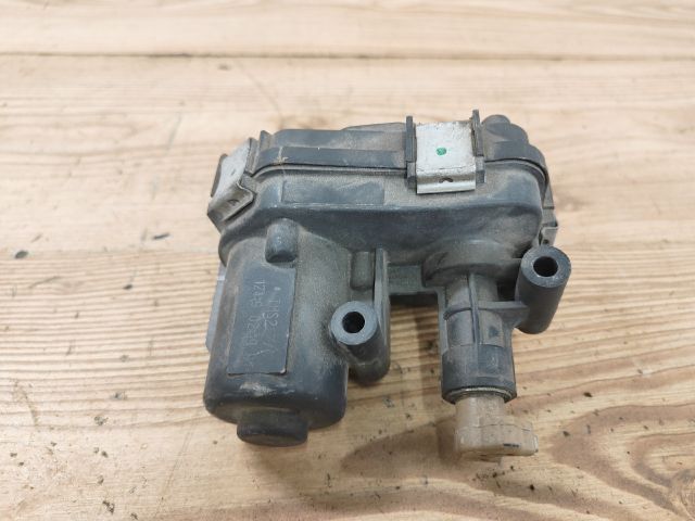 bontott OPEL INSIGNIA Szívósor Elektronika