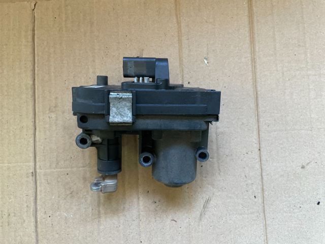 bontott OPEL INSIGNIA Szívósor Elektronika